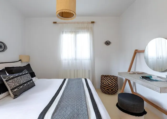 Amalgam Homes Paros *