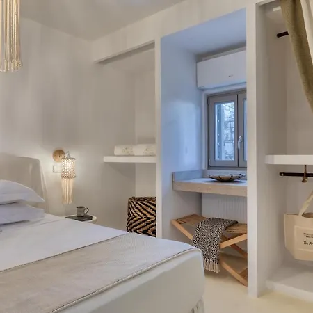 Amalgam Homes Paros *