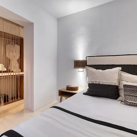 Amalgam Homes Paros