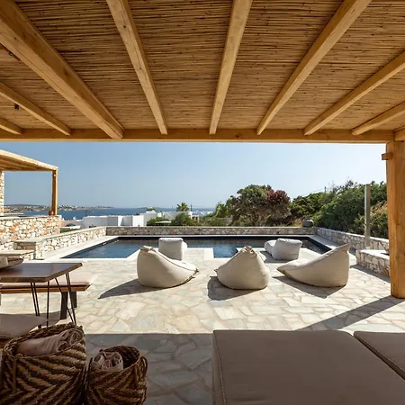Amalgam Homes Paros