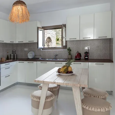 Amalgam Homes Paros Αμπελάς