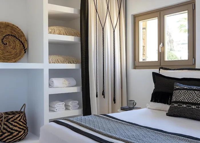 Amalgam Homes Paros Ampelas